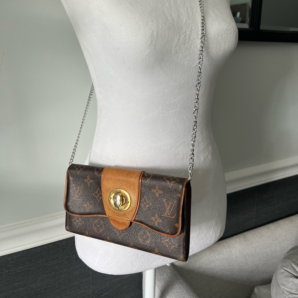 Louis Vuitton Monogram Boetie Wallet - Picture 13 of 14